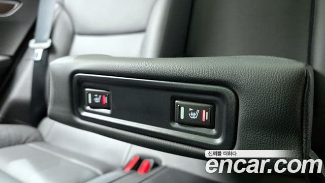 Renault Korea(Samsung) The / новый New QM6 2.0 GDe RE Signature 2WD, 2020 17