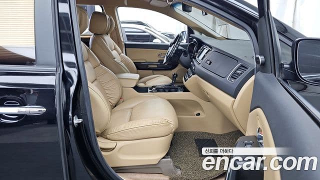 Kia All New Carnival 9인승 High Limousine(компания по спецнадстройкам), 2016 11