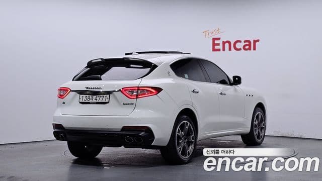 Maserati Levante 3.0 AWD GranSport, 2020 2