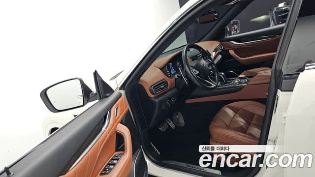 Maserati Levante 3.0 AWD GranSport, 2020 10