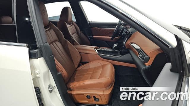 Maserati Levante 3.0 AWD GranSport, 2020 12