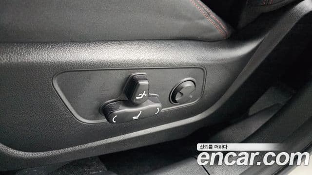 KG모빌리티(SsangYong) Actyon 2세대 S7, 2025 17