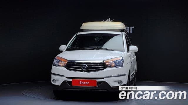 KG모빌리티(SsangYong) Korando 투리스모 4WD outdoor Edition 9인승, 2016 3