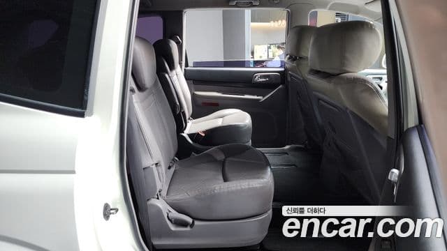 KG모빌리티(SsangYong) Korando 투리스모 4WD outdoor Edition 9인승, 2016 12