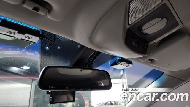 KG모빌리티(SsangYong) Korando 투리스모 4WD outdoor Edition 9인승, 2016 16