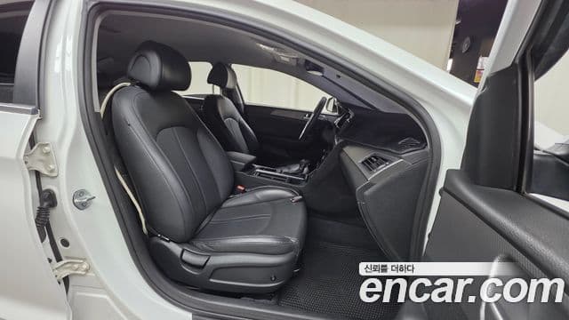 Hyundai LF Sonata Modern, 2015 10