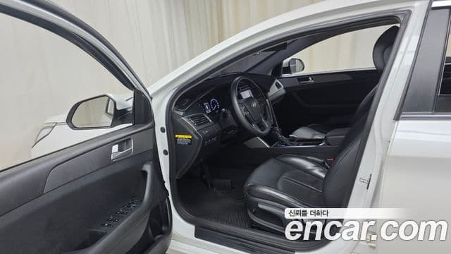 Hyundai LF Sonata Modern, 2015 11