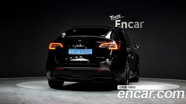 Tesla модель Y Long Range AWD, 2023 4