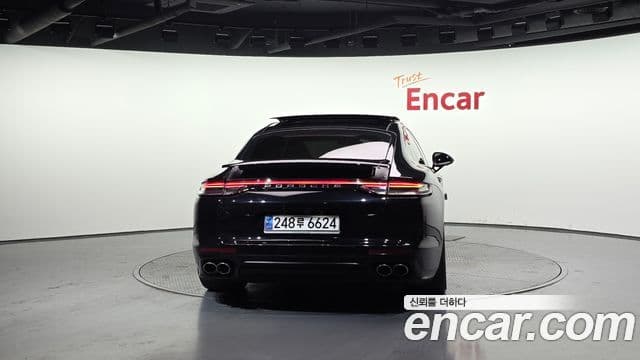 Porsche Panamera (971), 2020 4