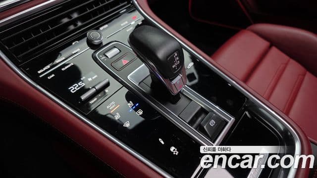 Porsche Panamera (971), 2020 9