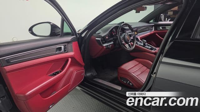 Porsche Panamera (971), 2020 10