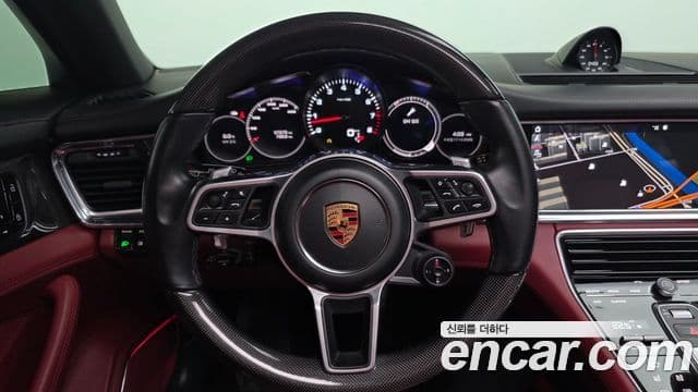 Porsche Panamera (971), 2020 13