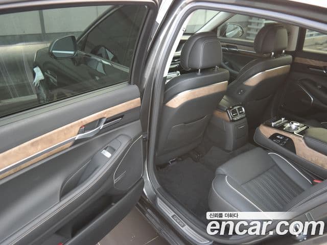 Genesis G90 Luxury, 2022 11