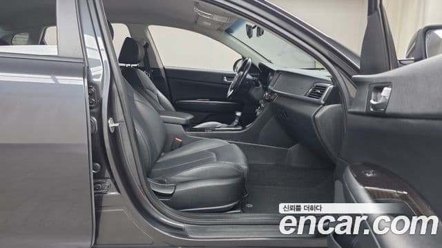 Kia K5 2세대 Prestige, 2016 11