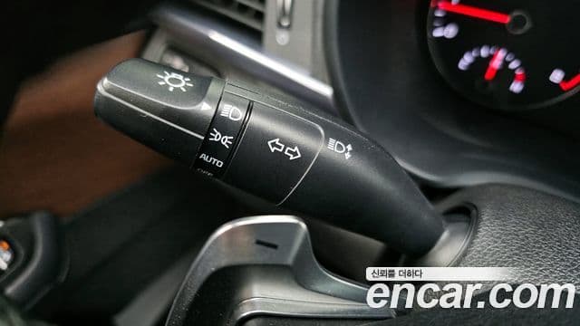 Kia K5 2세대 Signature, 2017 16