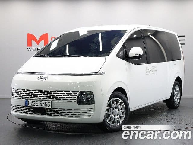 Hyundai Staria Modern, 2023 1