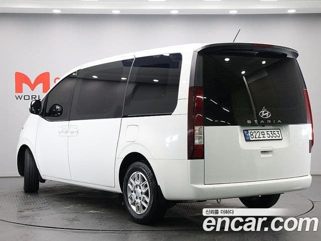 Hyundai Staria Modern, 2023 4