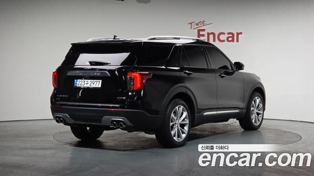 Ford Explorer 6세대 3.0 Platinum 4WD, 2022 2