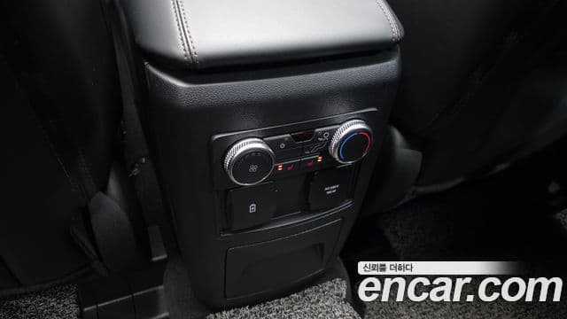 Ford Explorer 6세대 3.0 Platinum 4WD, 2022 18