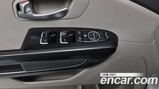 Kia All New Carnival 11인승 Deluxe, 2015 17