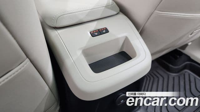 Volvo XC60 2세대 T8 Ultra Bright, 2026 18