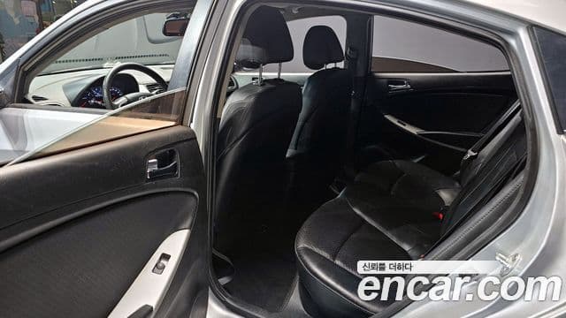 Hyundai Accent(новый кузов / новое поколение) Premier, 2012 12