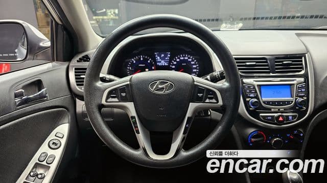 Hyundai Accent(новый кузов / новое поколение) Premier, 2012 14