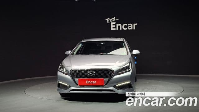 Hyundai LF Sonata гибрид Modern, 2016 3