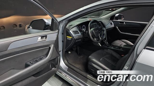 Hyundai LF Sonata гибрид Modern, 2016 11