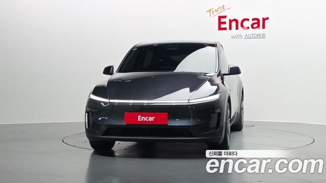 Tesla модель Y, 2025 3