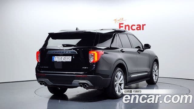 Ford Explorer 6세대 3.0 Platinum 4WD, 2022 2