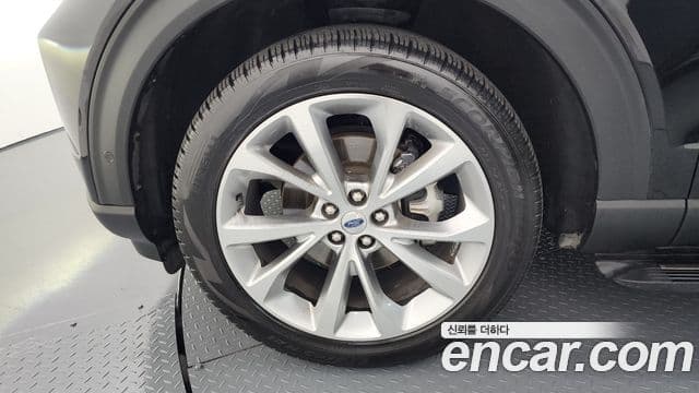Ford Explorer 6세대 3.0 Platinum 4WD, 2022 все фото