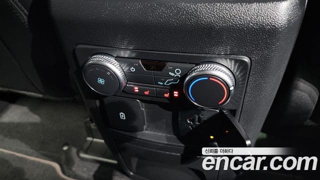 Ford Explorer 6세대 3.0 Platinum 4WD, 2022 18