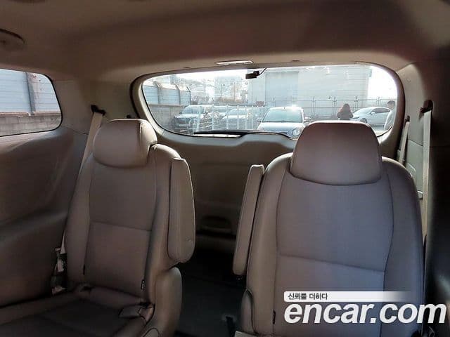 Kia All New Carnival Luxury, 2016 7