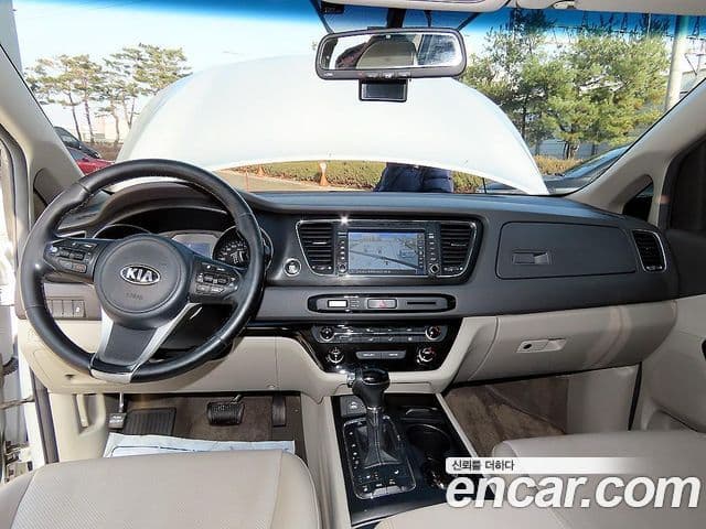 Kia All New Carnival Luxury, 2016 8