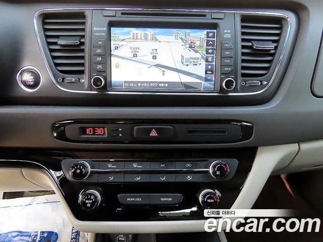 Kia All New Carnival Luxury, 2016 14
