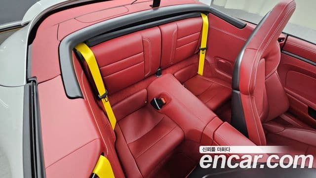 Porsche 911 (992) Carrera 4 GTS кабриолет, 2025 12