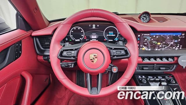 Porsche 911 (992) Carrera 4 GTS кабриолет, 2025 13