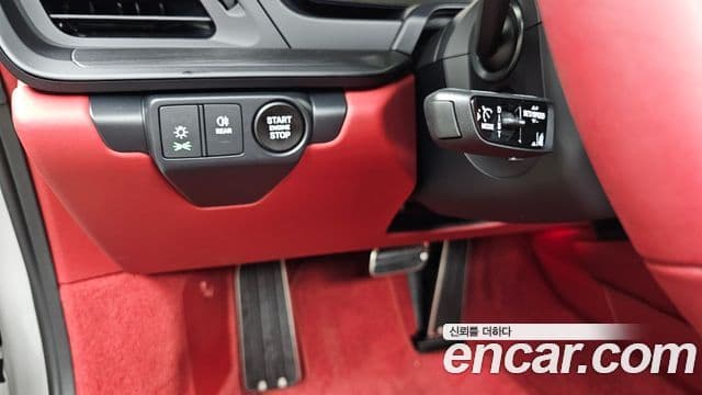 Porsche 911 (992) Carrera 4 GTS кабриолет, 2025 18