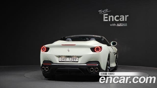 Ferrari 포르토피노 3.9 V8, 2019 4