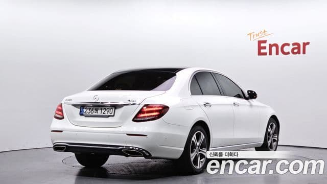 Mercedes-Benz E-класс W213 Avantgarde, 2018 2