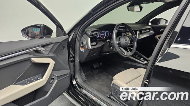 Audi A3 (8Y) Premium, 2023 10