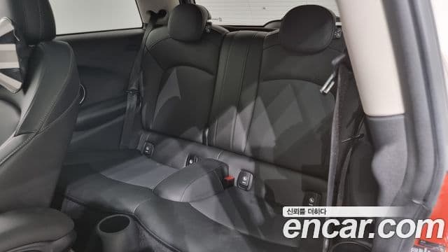 Mini Cooper 3세대, 2020 12