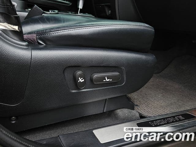 Kia Mohave 4WD KV300, 2012 16