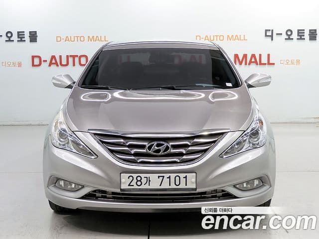 Hyundai YF Sonata Premier, 2011 2