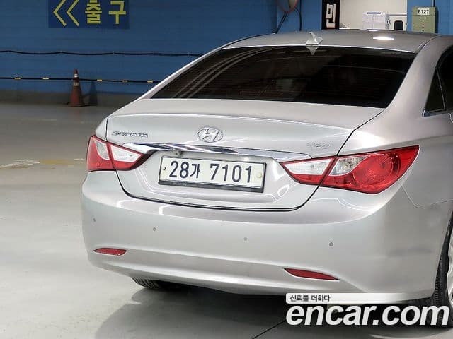 Hyundai YF Sonata Premier, 2011 17
