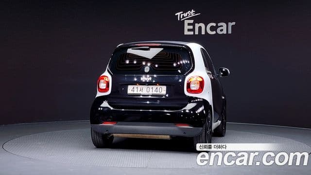 Smart 포투 купе 3세대 1.0 Fashion, 2015 4