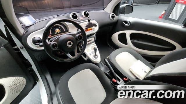 Smart 포투 купе 3세대 1.0 Fashion, 2015 7