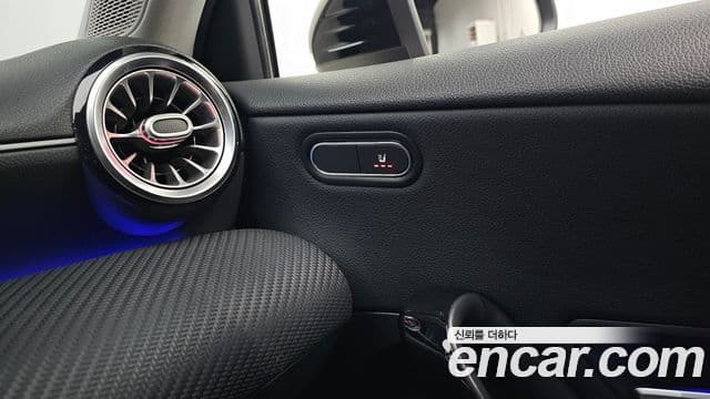 Mercedes-Benz A-класс W177 A250 4MATIC седан, 2020 18