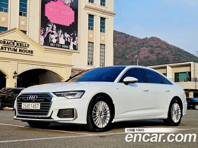 Audi A6 (C8) Premium, 2021 1